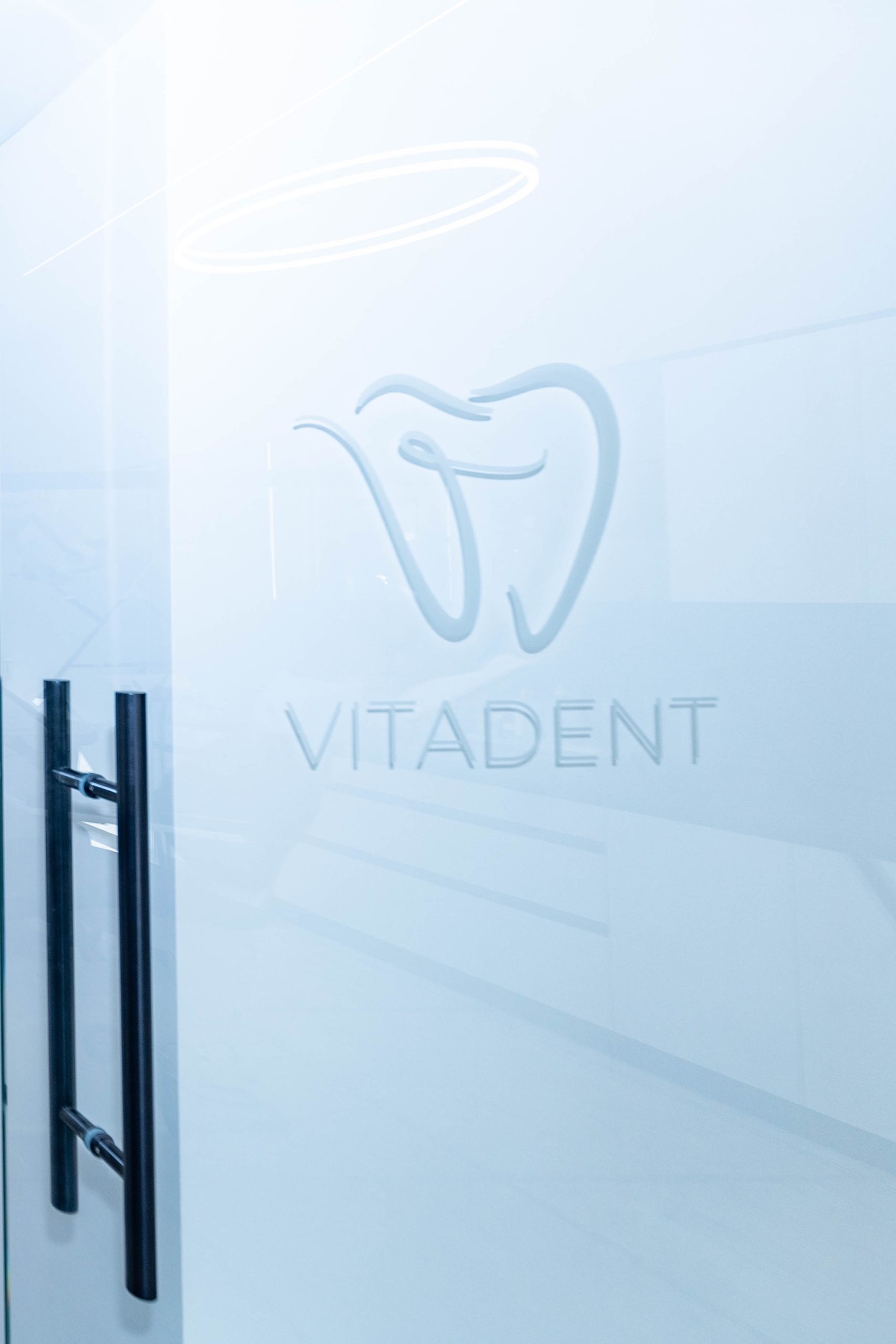 Vitadent fogászati rendelő bejárat